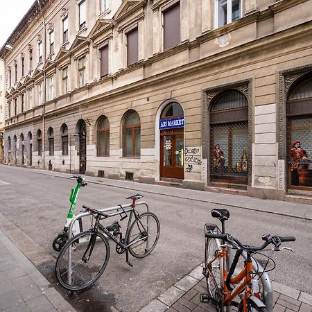 D24 - Historic Quarter Design Loft - Best Location By Bqa Budapest Kültér fotó